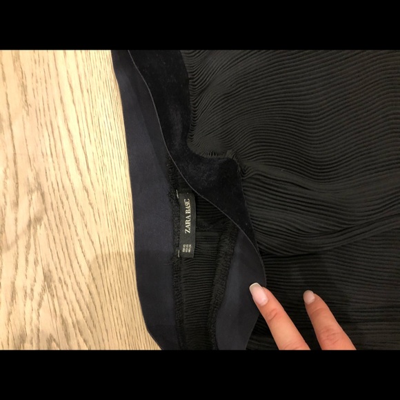 Zara flared cropped pants in XS - Picture 3 of 4